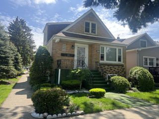2247 N 75th Avenue 1, Elmwood Park, IL 60707