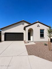 5724 E HORNBLENDE Way, San Tan Valley, AZ 85143