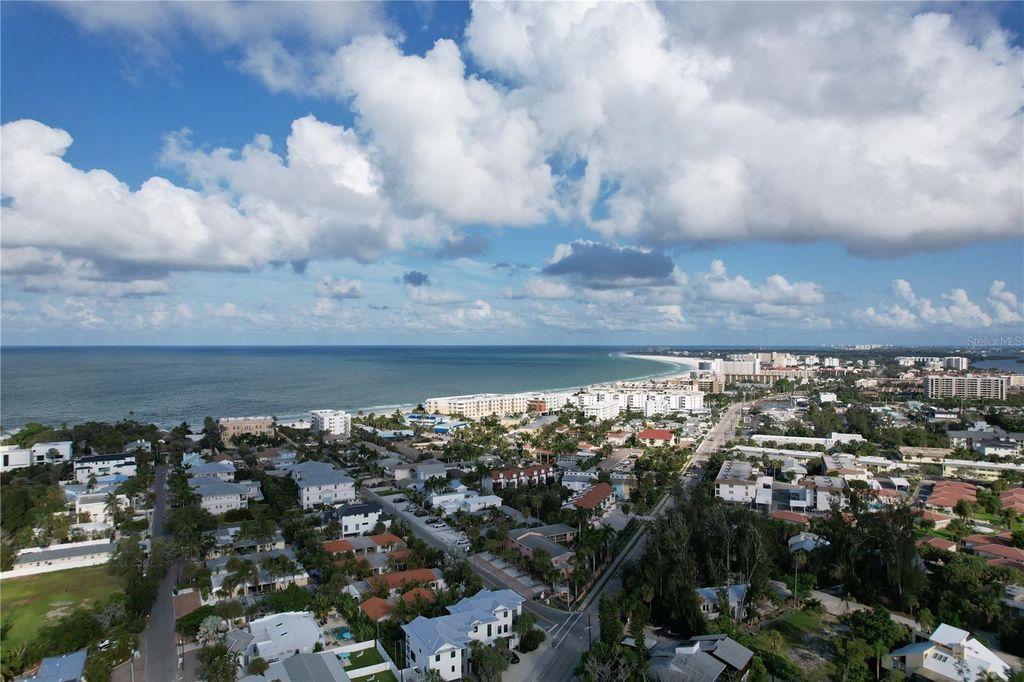 Image 16 of property listing at 6937 MIDNIGHT PASS ROAD, Sarasota, FL 34242