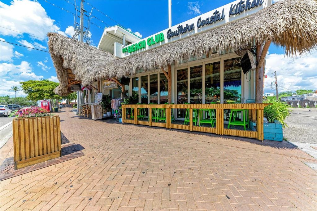 Image 90 of property listing at 6937 MIDNIGHT PASS ROAD, Sarasota, FL 34242
