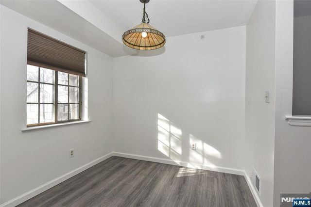 3707 Mark Twain Way, Mahwah, NJ 07430