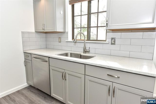 3707 Mark Twain Way, Mahwah, NJ 07430