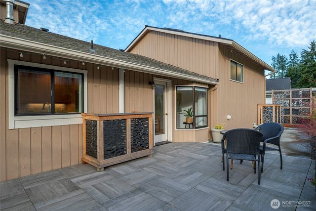 1672 Dorsey Drive, Freeland, WA 98249