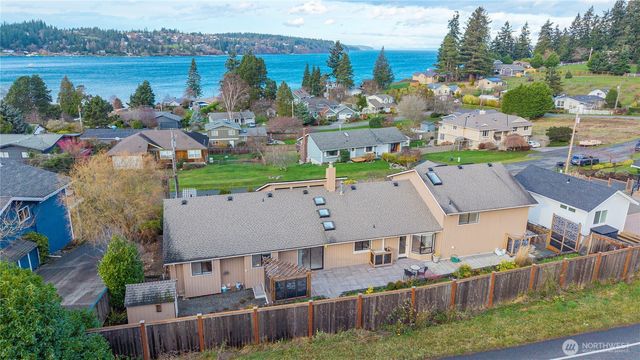 1672 Dorsey Drive, Freeland, WA 98249