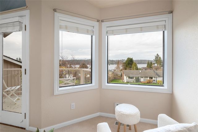 1672 Dorsey Drive, Freeland, WA 98249