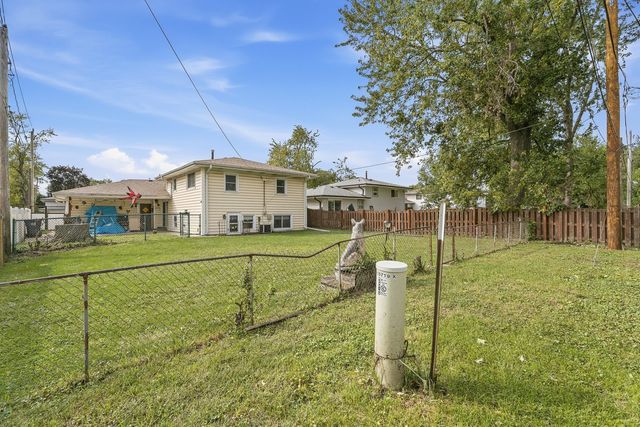 15719 Kenwood Avenue, South Holland, IL 60473