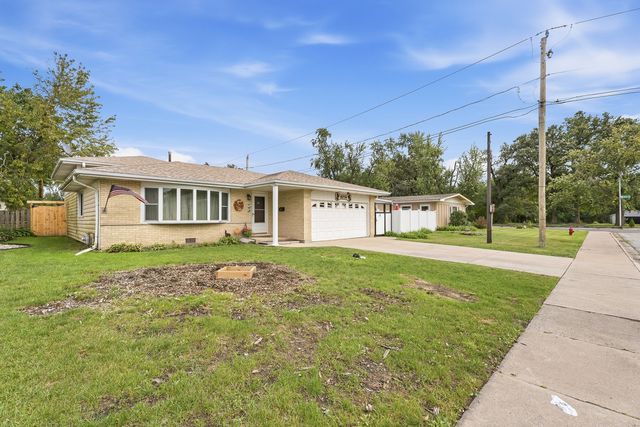 15719 Kenwood Avenue, South Holland, IL 60473