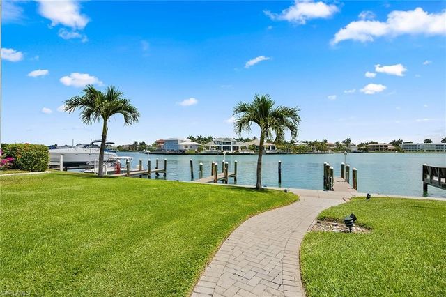 3000 Gulf Shore BLVD N 103, Naples, FL 34103