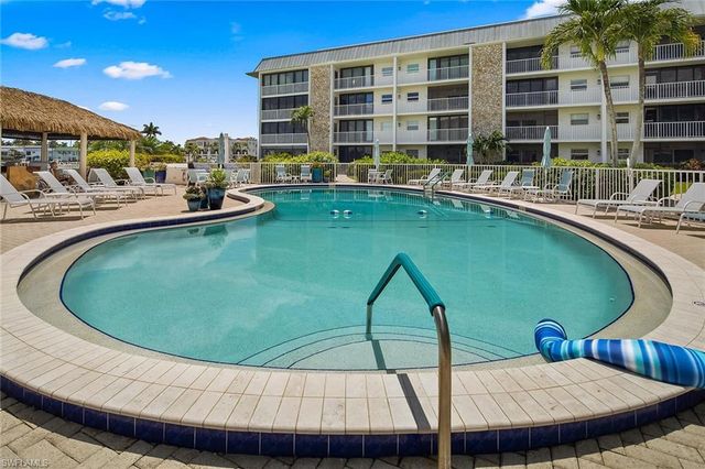 3000 Gulf Shore BLVD N 103, Naples, FL 34103