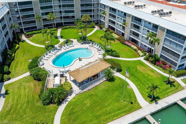 3000 Gulf Shore BLVD N 103, Naples, FL 34103