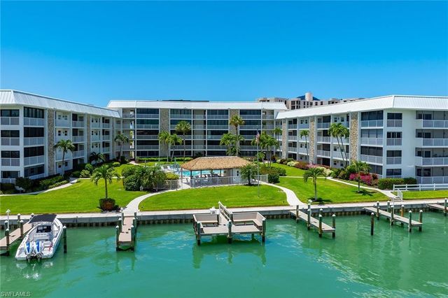 3000 Gulf Shore BLVD N 103, Naples, FL 34103