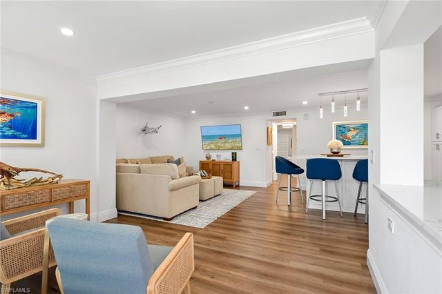 3000 Gulf Shore BLVD N 103, Naples, FL 34103