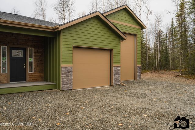 8871 W Happy Circle, Wasilla, AK 99623
