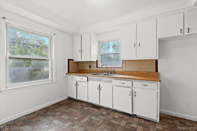 14422 Rutherford Street, Detroit, MI 48227