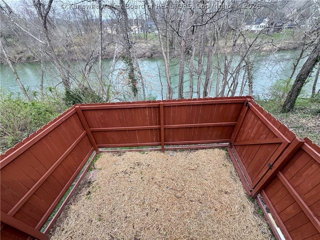 44 Sitting Bull Drive, St Albans, WV 25177