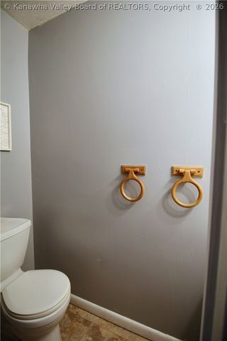 44 Sitting Bull Drive, St Albans, WV 25177