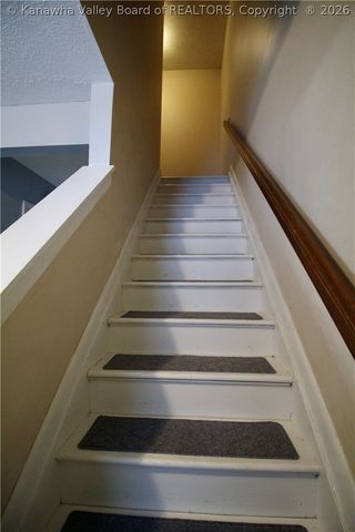 44 Sitting Bull Drive, St Albans, WV 25177