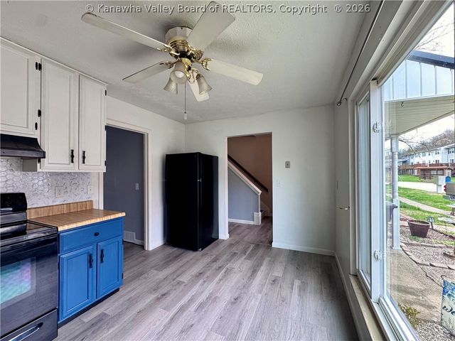 44 Sitting Bull Drive, St Albans, WV 25177