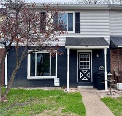 44 Sitting Bull Drive, St Albans, WV 25177