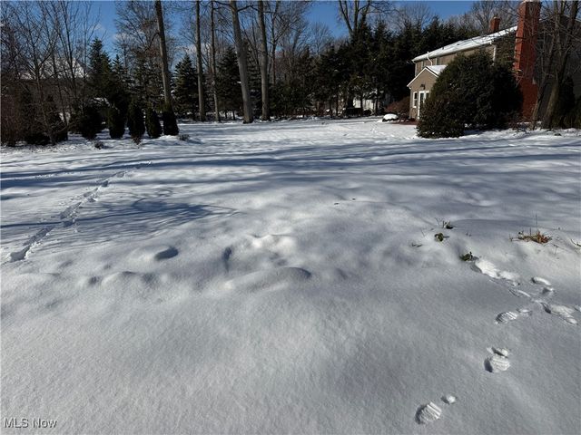 606 Wellfleet Drive, Bay Village, OH 44140