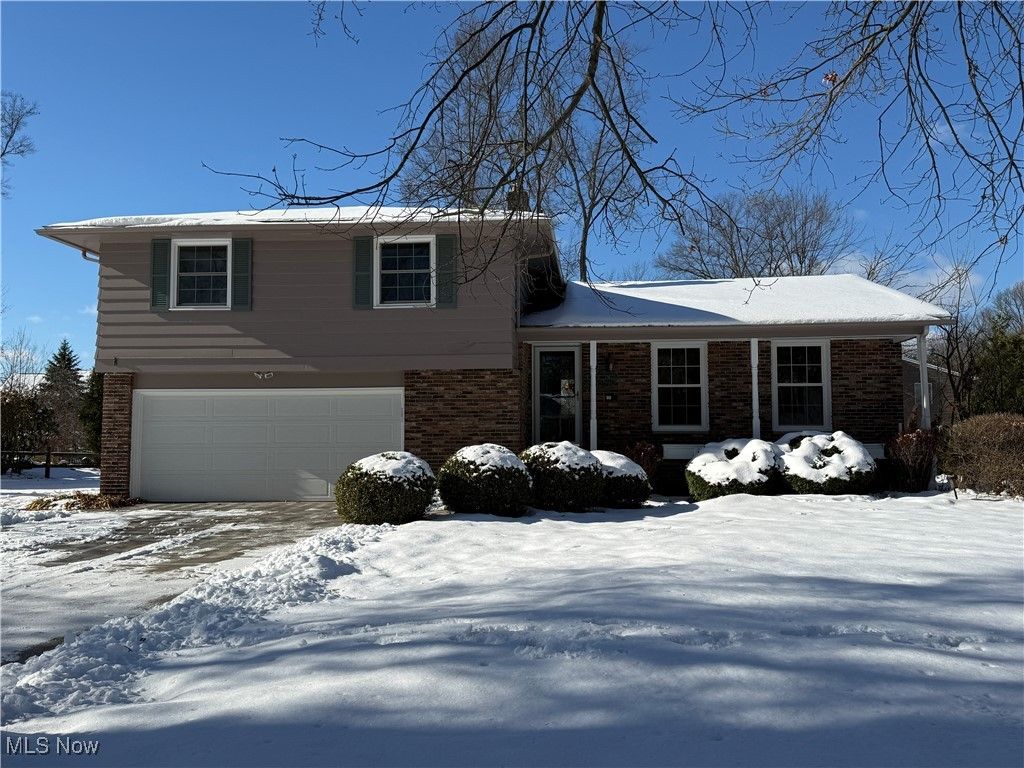 606 Wellfleet Drive, Bay Village, OH 44140