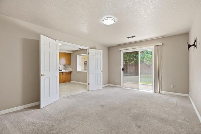 7424 Heathrow Way, Hughson, CA 95326