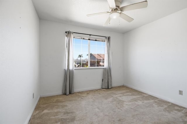 7424 Heathrow Way, Hughson, CA 95326