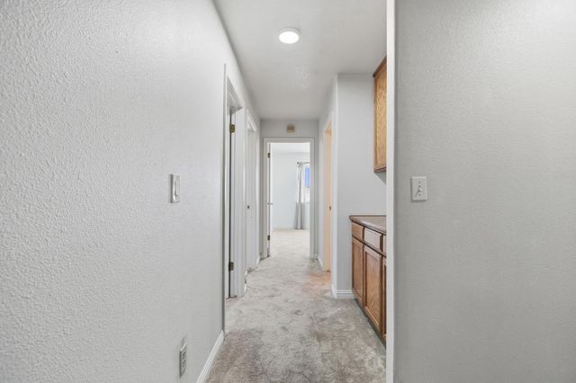 7424 Heathrow Way, Hughson, CA 95326