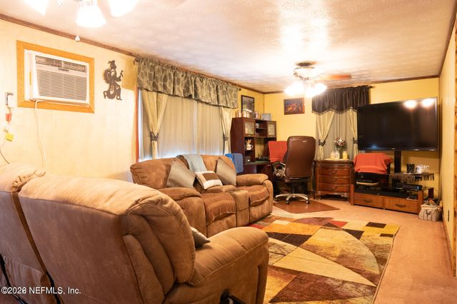 6609 W 5TH Street, Jacksonville, FL 32254