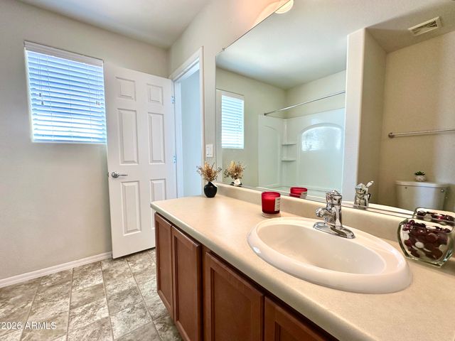 4661 W JUNIPER Avenue, Coolidge, AZ 85128