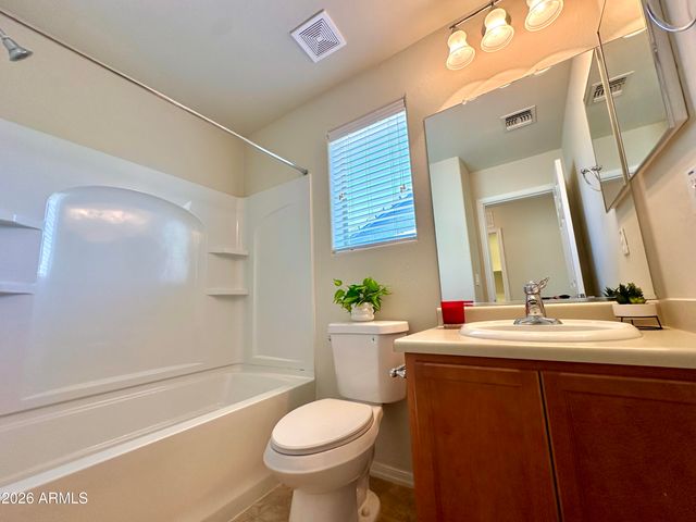 4661 W JUNIPER Avenue, Coolidge, AZ 85128