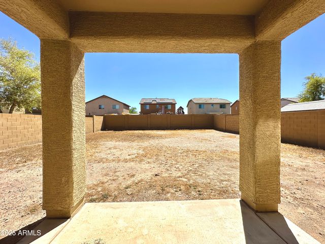 4661 W JUNIPER Avenue, Coolidge, AZ 85128