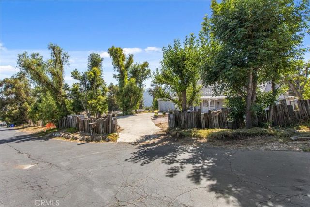 810 Hillyfield, San Bernardino, CA 92407