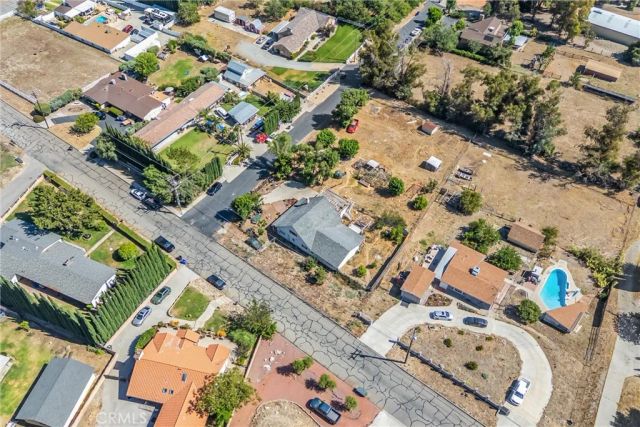 810 Hillyfield, San Bernardino, CA 92407