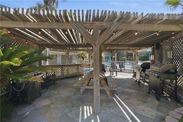 15340 Leeward Dr 303, Corpus Christi, TX 78418