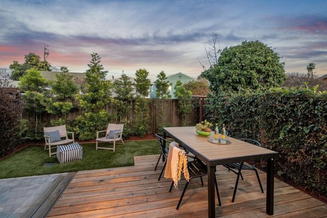 1609 Kains Ave, Berkeley, CA 94702