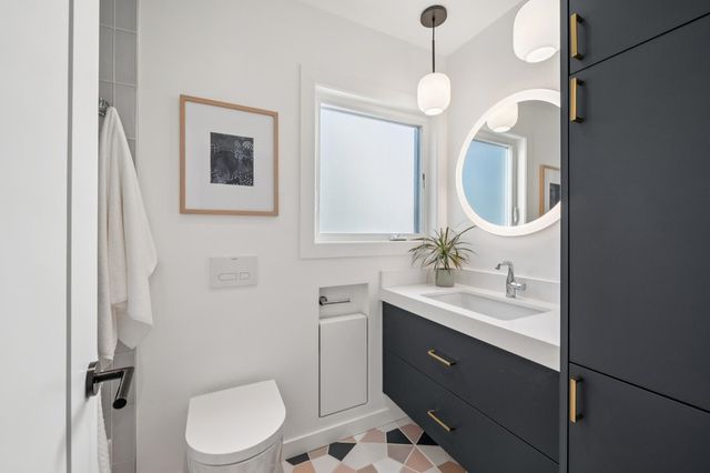 1609 Kains Ave, Berkeley, CA 94702