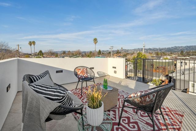 1609 Kains Ave, Berkeley, CA 94702