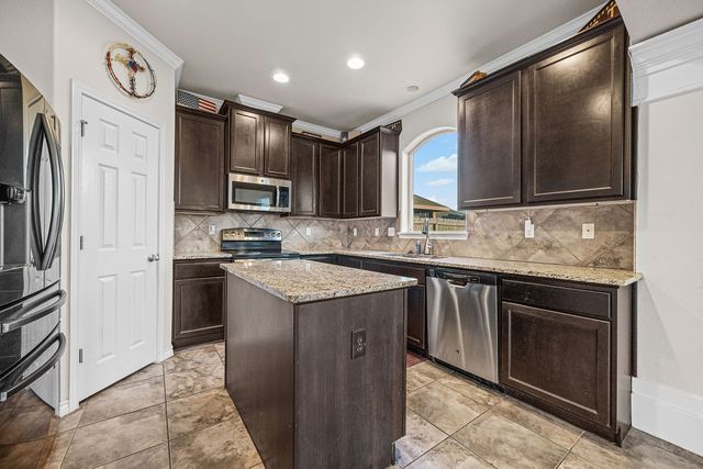 2201 Mangrove, Portland, TX 78374