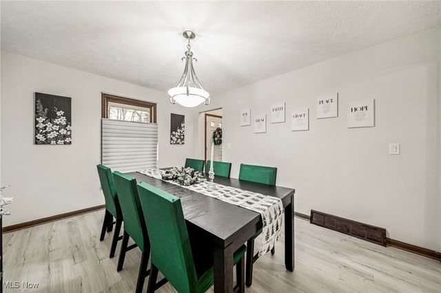 13340 Auburn Road, Chardon, OH 44024