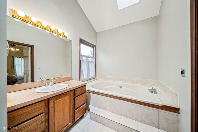 13340 Auburn Road, Chardon, OH 44024