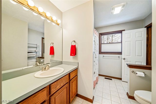 13340 Auburn Road, Chardon, OH 44024