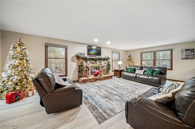 13340 Auburn Road, Chardon, OH 44024