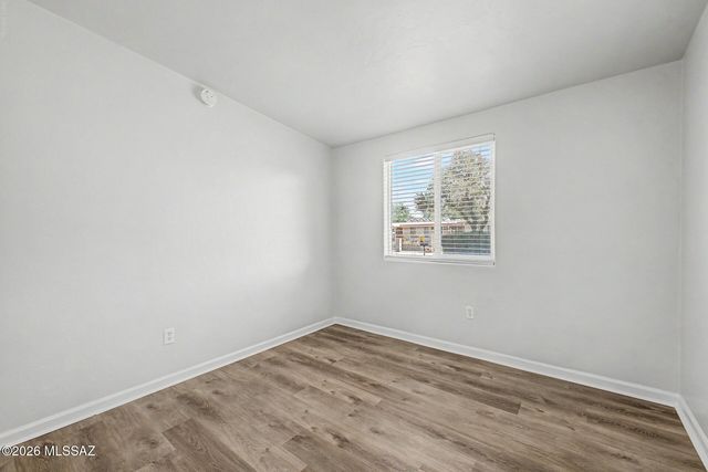 2742 W Dakota Street, Tucson, AZ 85746