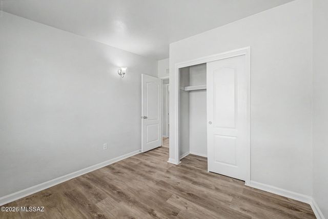 2742 W Dakota Street, Tucson, AZ 85746