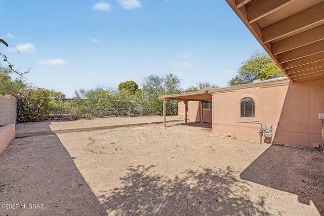 2742 W Dakota Street, Tucson, AZ 85746