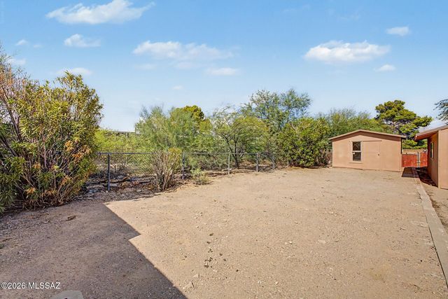 2742 W Dakota Street, Tucson, AZ 85746