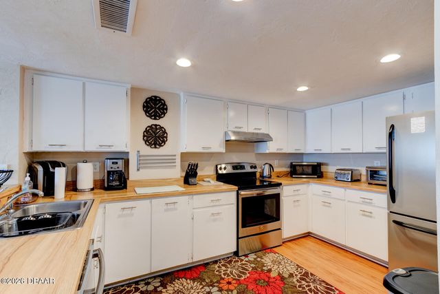 1513 Ocean Shore Blvd Apt E9, Ormond Beach, FL 32176