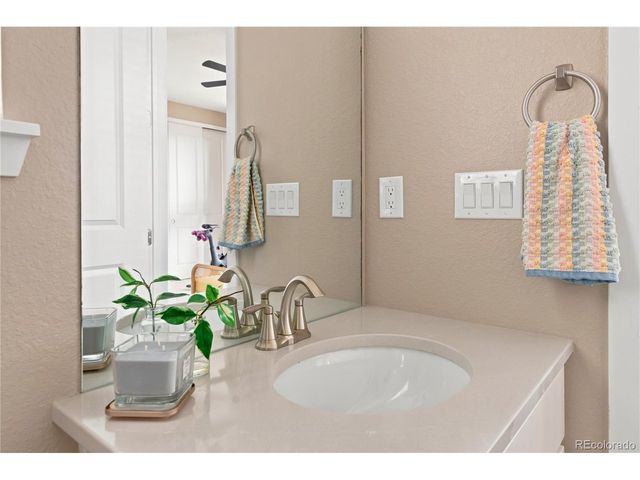 15736 W Girard Ave, Morrison, CO 80465