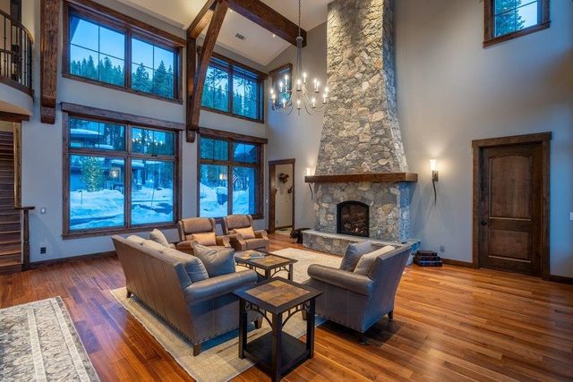 381 Sierra Crest Trail, Olympic Valley, CA 96146